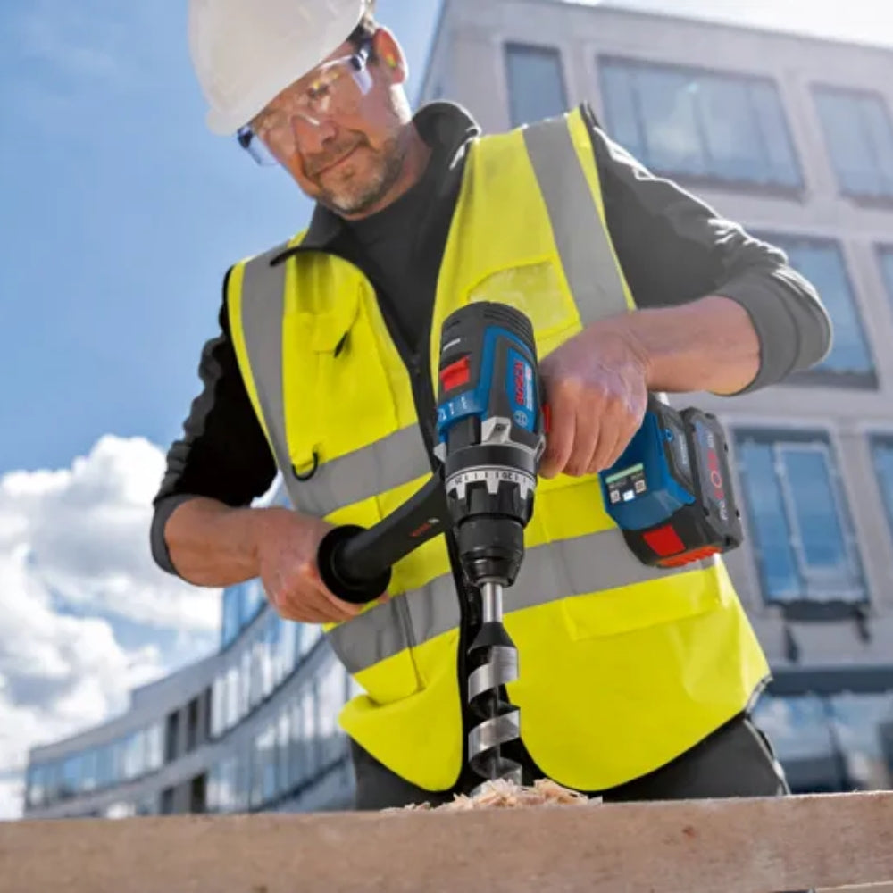 Trapano Avvitatore A Percussione Bosch GSB 18V-150 C Professional Biturbo 18 V + 2 Batterie Li-Ioni Da 8,0 Ah + Caricabatterie + Valigetta L-BOXX 136 - 06019J5105