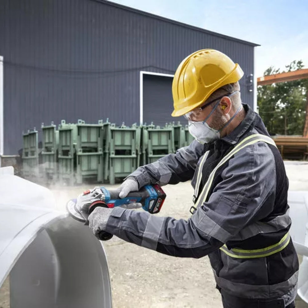 Smerigliatrice Angolare A Batteria Bosch GWS 18V-11 S Professional 125mm 1100W  Con 2 Batterie 5.0Ah + Caricabatterie + L-BOXX - 06019N4002