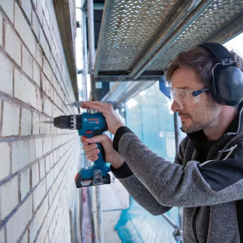 Trapano Avvitatore Con Percussione Bosch GSB 18V-45 Professional 18V + 2 Batterie Da 2.0 Ah +  Caricabatterie + Valigetta L-CASE - 06019K3302