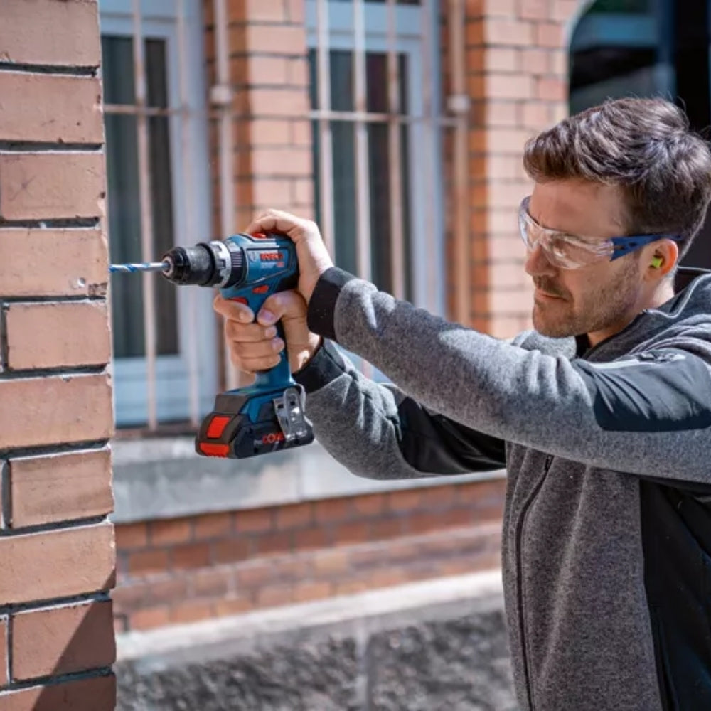 Trapano Con Percussione A Batteria Bosch GSB 18V-90 C Professional 18 V + 2 batterie PROcore da 4.0Ah + Caricabatterie + Valigetta L-BOXX - 06019K6105