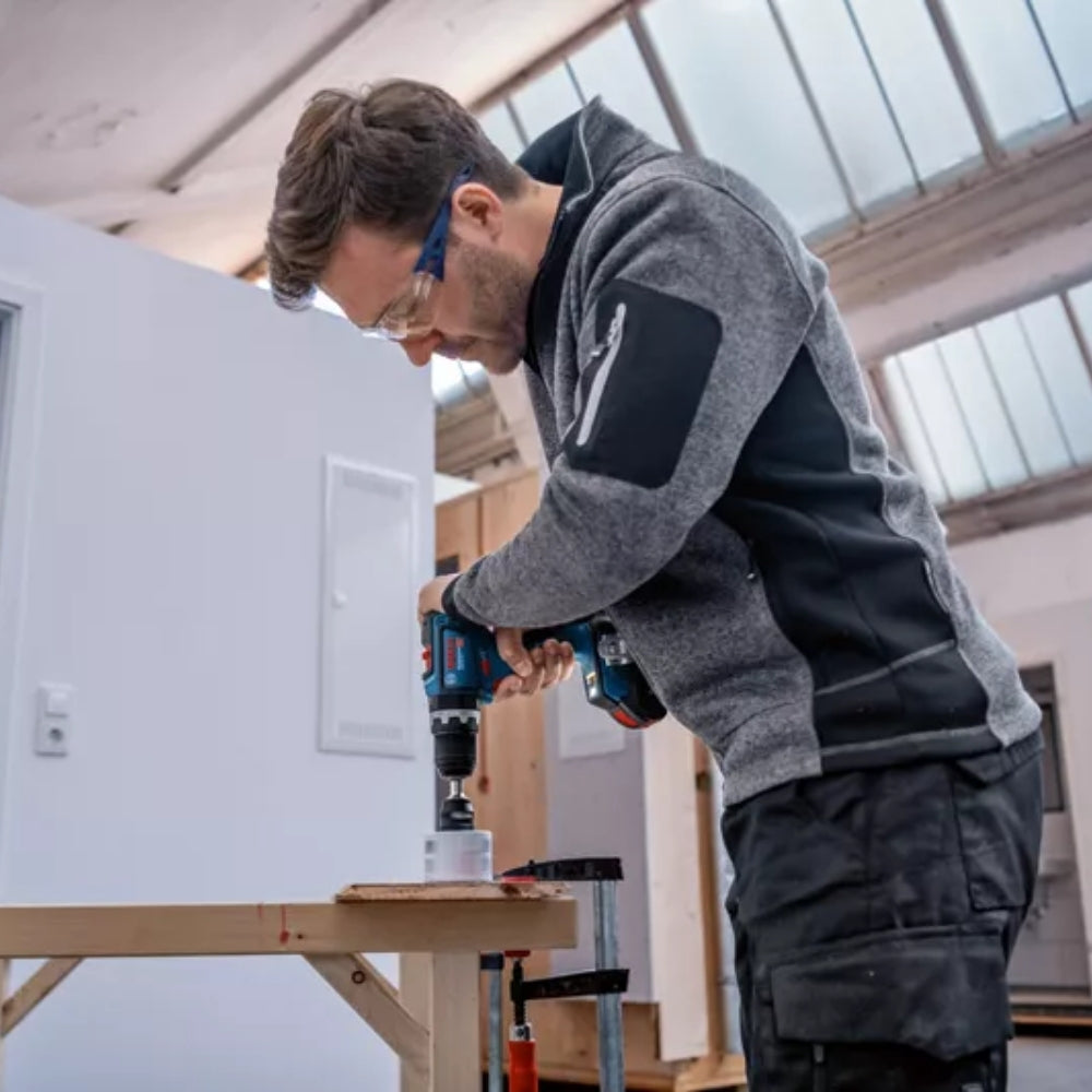 Trapano Con Percussione A Batteria Bosch GSB 18V-90 C Professional 18 V + 2 batterie PROcore da 4.0Ah + Caricabatterie + Valigetta L-BOXX - 06019K6105