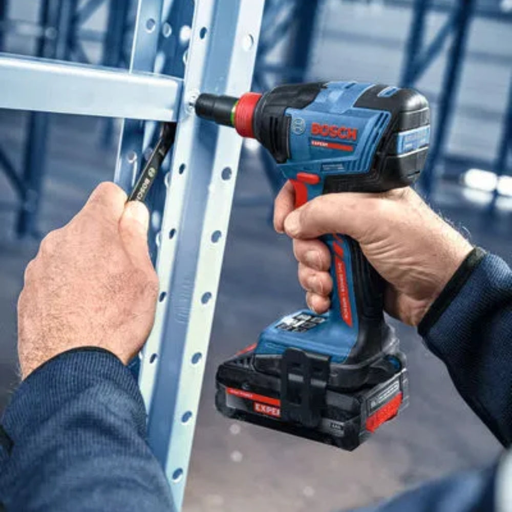 Avvitatore A Massa Battente Bosch Expert EXDX18V-210 18V Brushless Con Attacco 2-in-1 E Valigetta - 06019J0400
