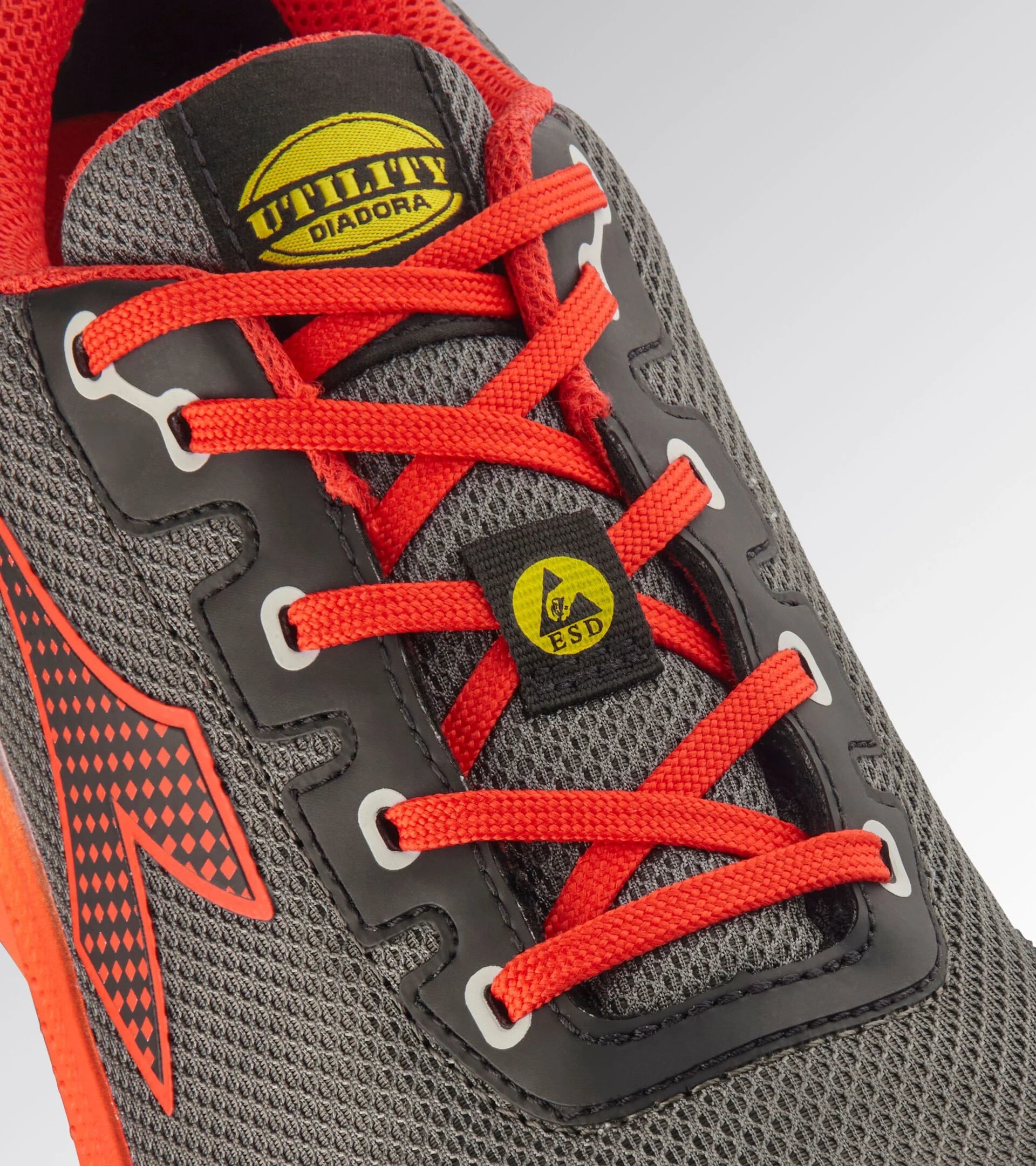 Scarpe Antinfortunistiche Diadora RUN TEXT LOW S1PS FO SR ESDVORTEX DA2 LOW S1PS SC SR HRO ESD ANTRACITE/ROSSO Cod. 182043-C0067