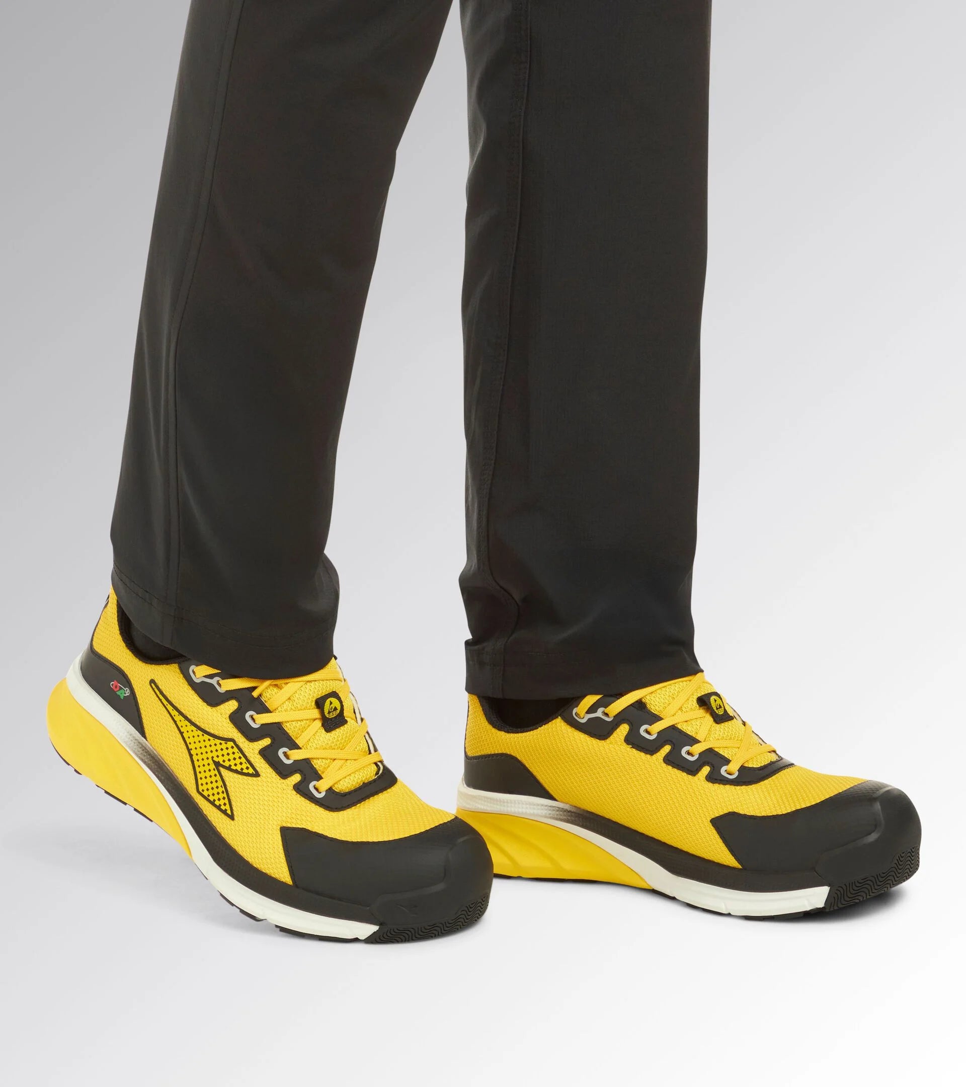 Diadora RUN TEXT LOW S1PS FO SR ESDVORTEX DA2 LOW S1PS SC SR HRO ESD Safety Shoes ANTHRACITE/RED Cod. 182043-C0067