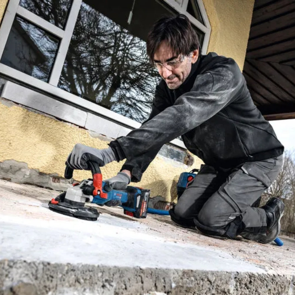 Set Di Ricarica Bosch 2x Batterie EXBA18V-80 8,0Ah + Caricabatteria EXAL18V-160 - 1600A0373T