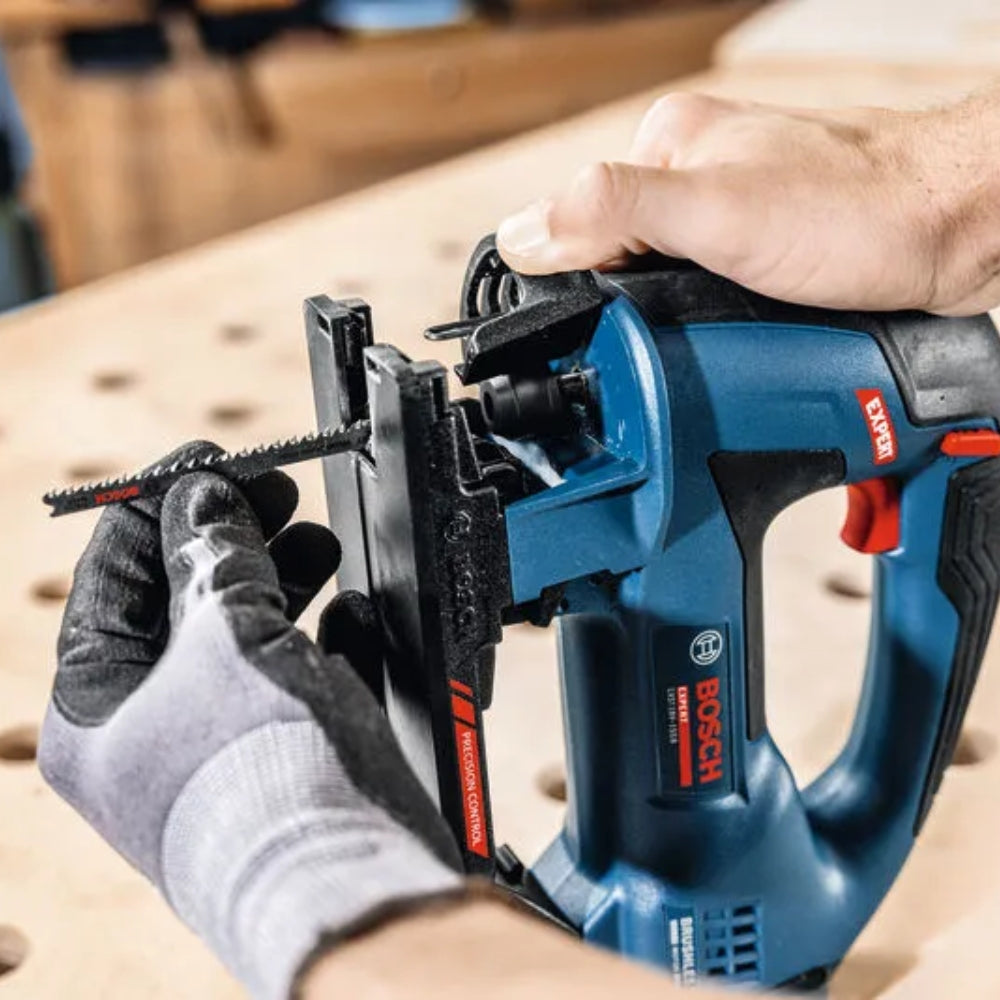 Seghetto Alternativo A Batteria Bosch Expert EXST18V-155B 18V Brushless - 06015B1100