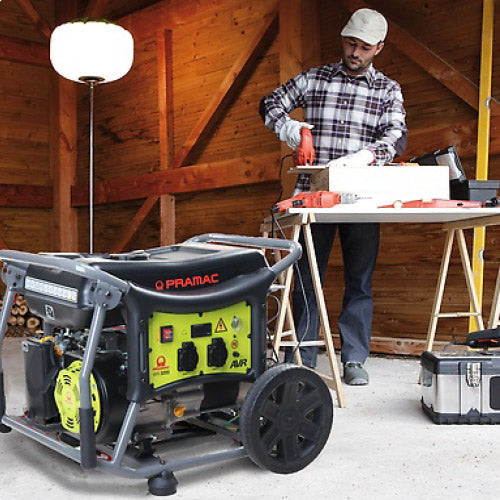 NOLEGGIO GENERATORE DI CORRENTE 5KW 230V Monofase A Benzina Pramac WX 6200 Carrellato Con AVR