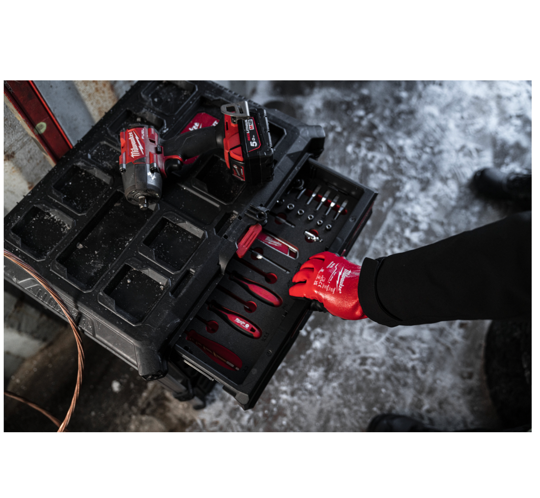 Guanti Completamente Spalmati In Nitrile Cat. Taglio A Milwaukee