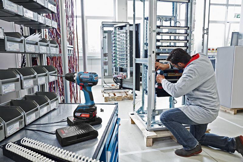 OFFERTA SPECIALE Caricatore Wireless Bosch Professional GAL 1830W - 2607225845