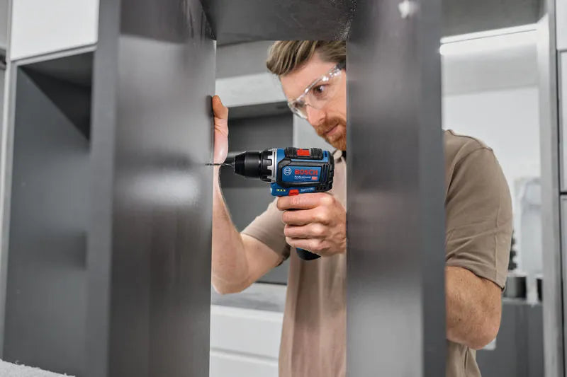 Trapano Avvitatore Bosch GSR 12V-32 + 2 batterie Litio 2,0Ah e Caricabatterie - 06019N7003