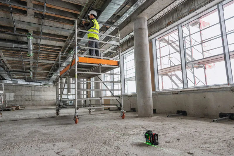 Livella Laser Bosch Expert EXLL18V-120-33CG A 3 Linee Verdi Con Batteria + Caricabatteria In Valigetta L-BOXX - 0601065B00